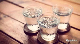 痛风患者禁忌饮酒，无酒精饮品为最佳选择